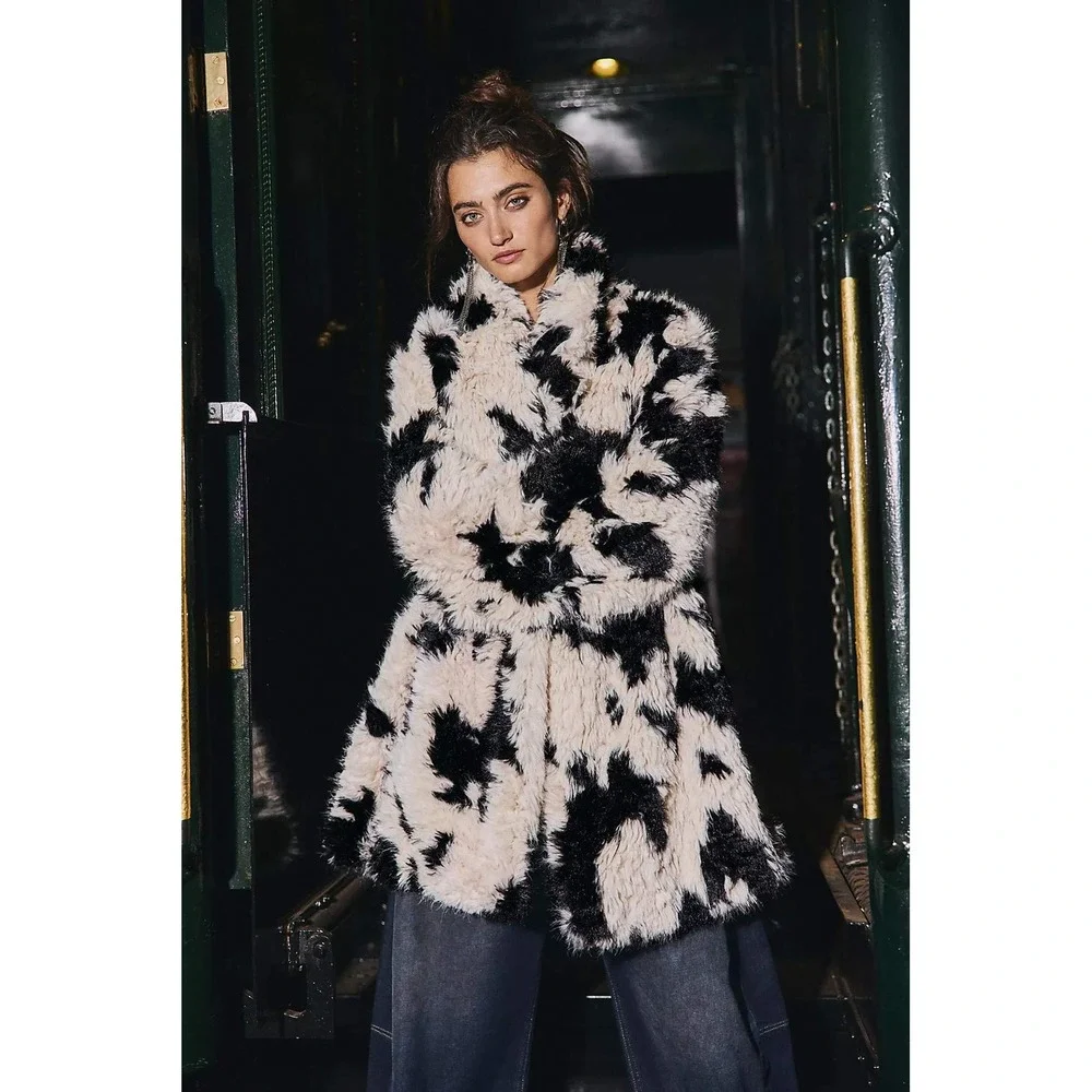 Free People Jade Spotted Faux Fur Coat Black White Jacket Size Small NWT - Picture 2 of 5
